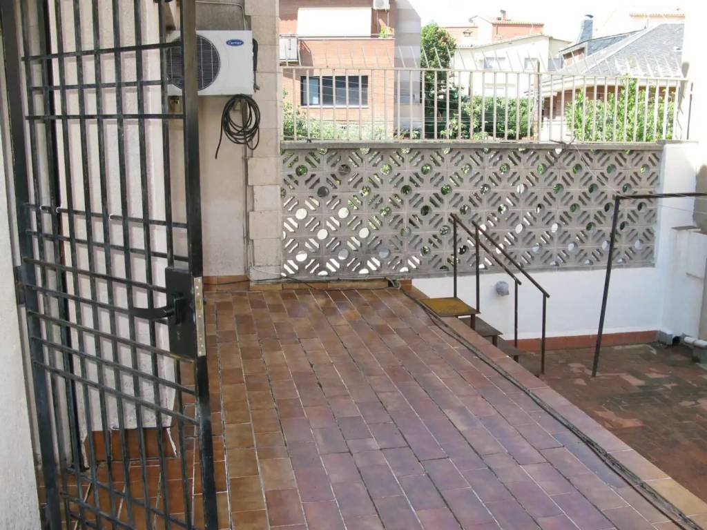 Casa de 186 m² en Cerdanyola del Vallès