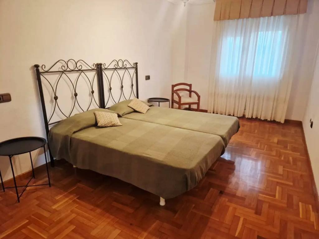 Piso de 80 m² en Avilés