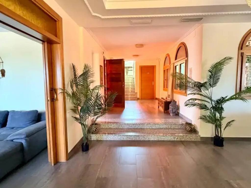 Casa de 340 m² en Elche
