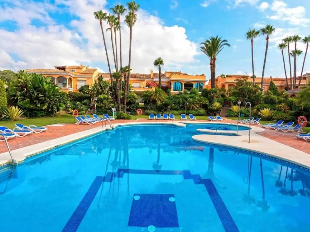 Casa de 180 m² en Estepona