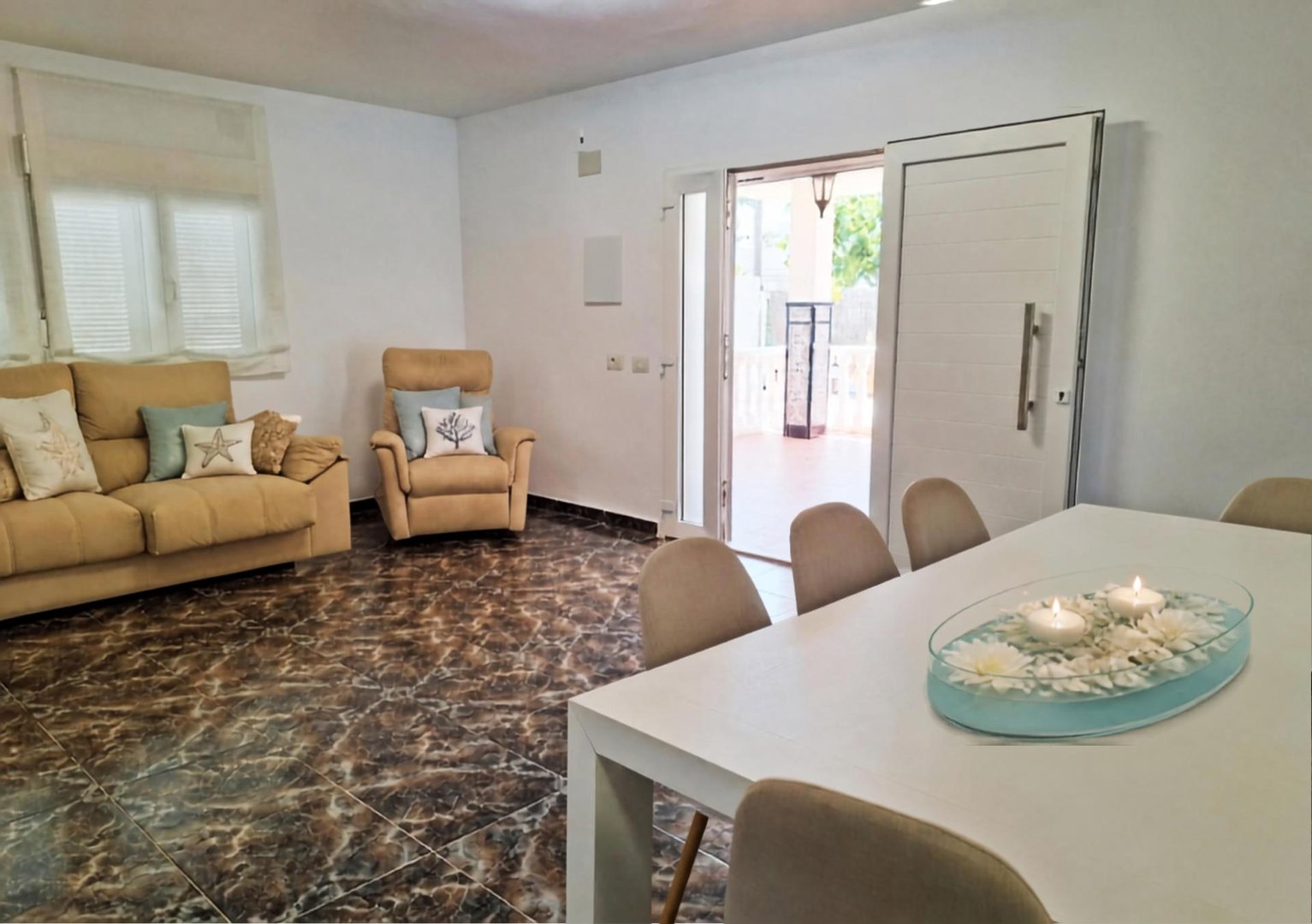 Casa de 272 m² en Chilches