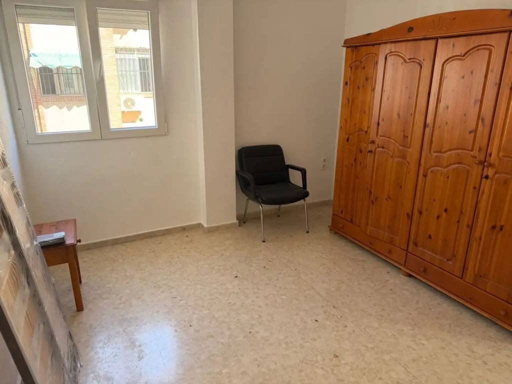 Piso de 90 m² en Granada