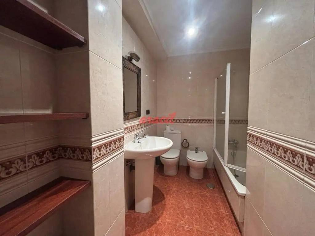 Piso de 80 m² en Ourense