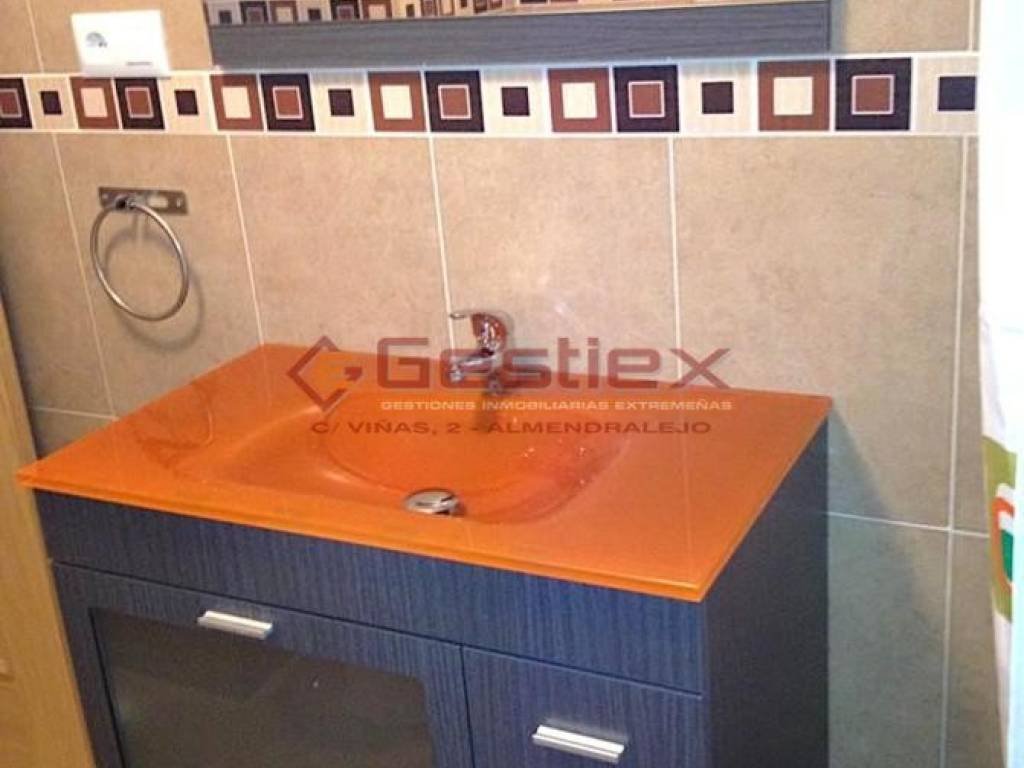 Piso de 60 m² en Almendralejo