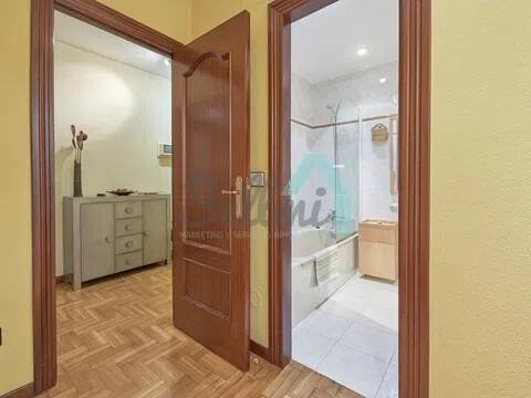 Piso de 57 m² en Oviedo