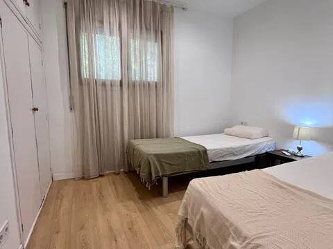 Habitació de lloguer, Salou