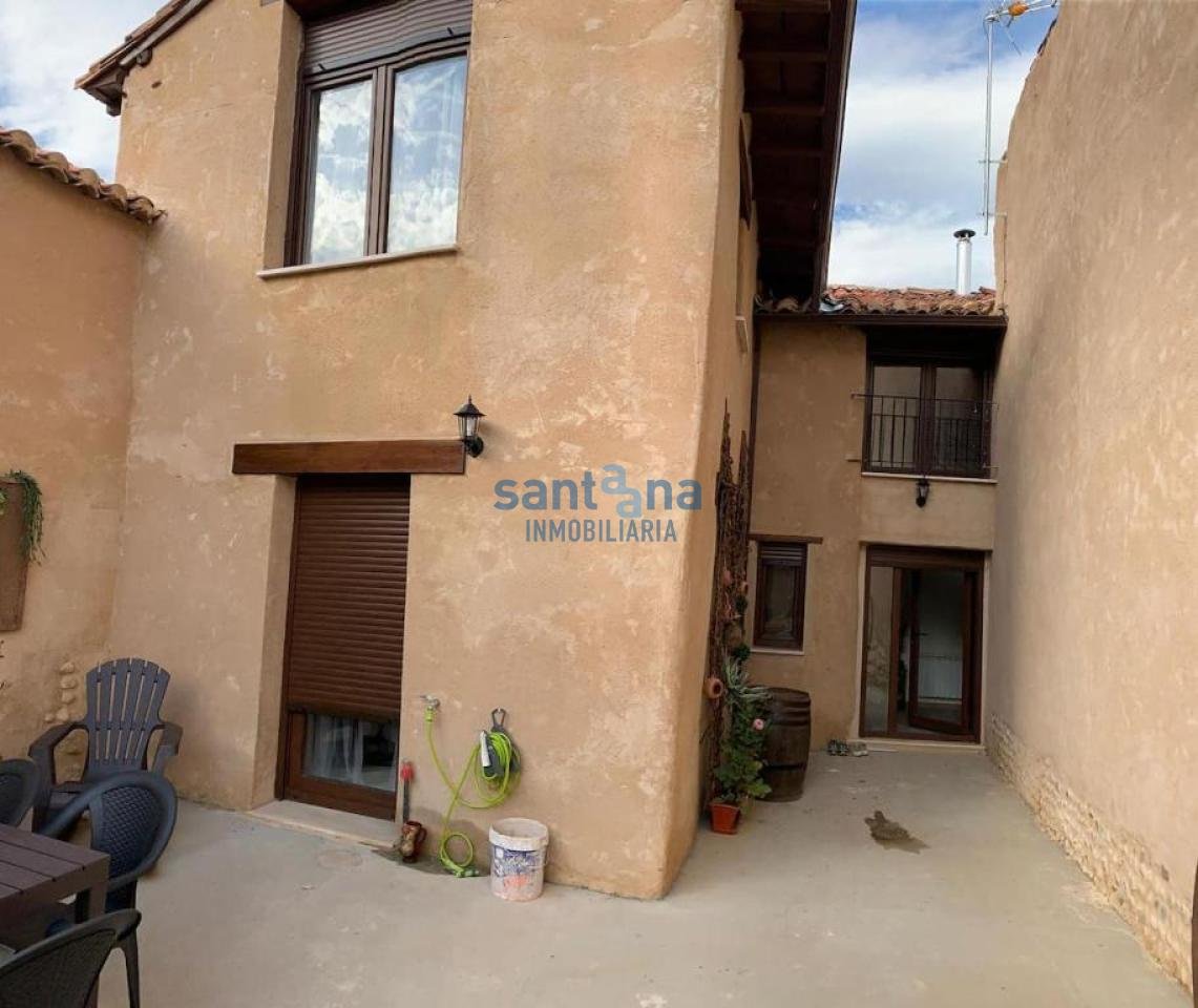 Casa de 140 m² en Villaturiel