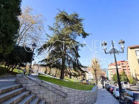 Piso de 78 m² en Oviedo