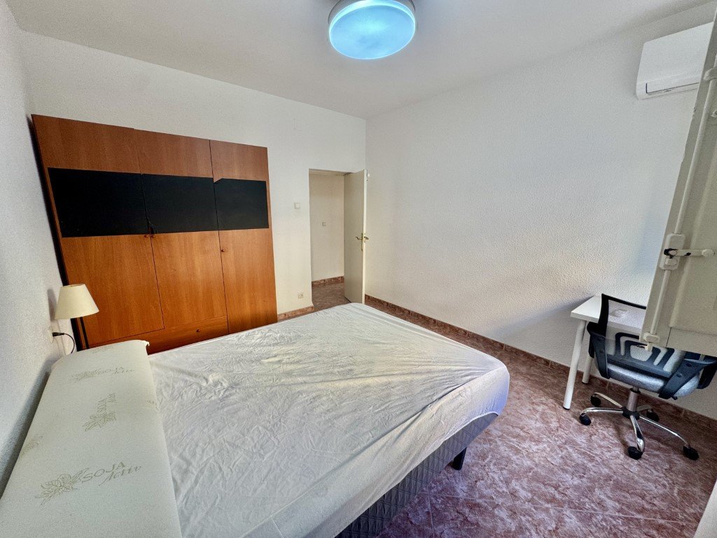 Habitación 18 m², Córdoba