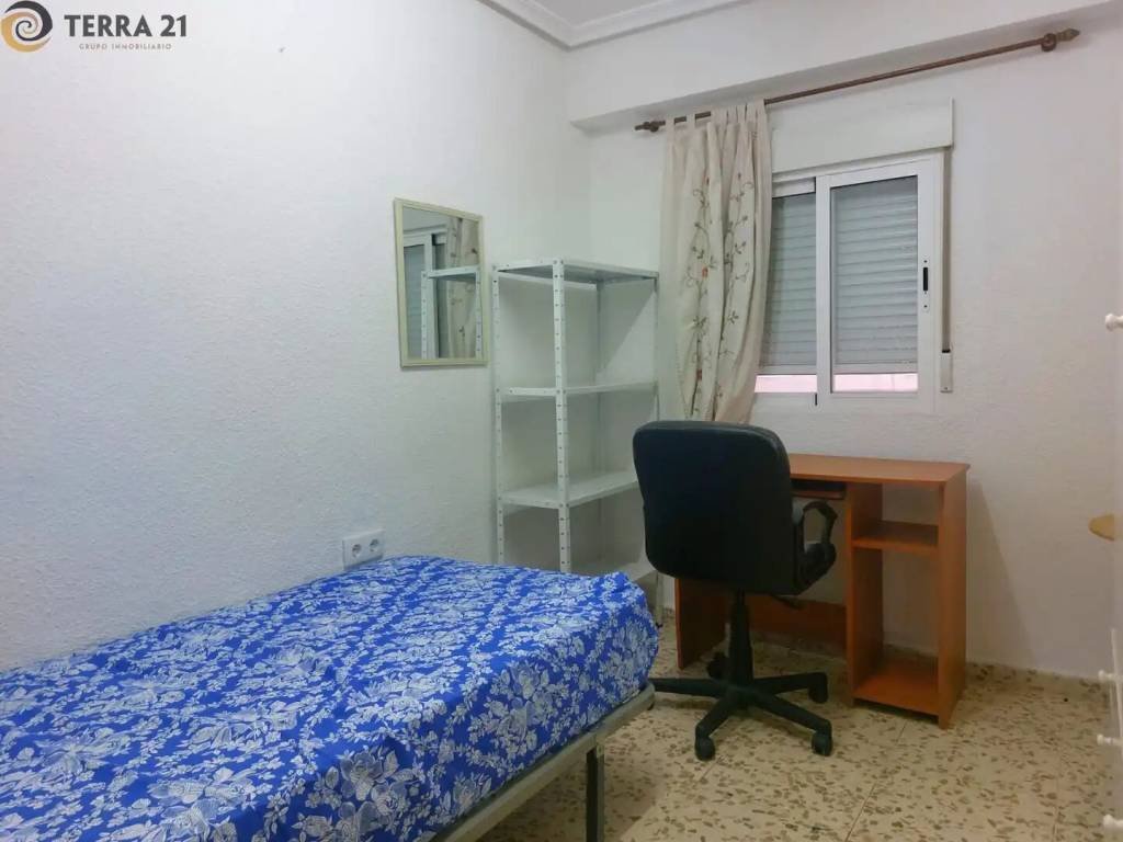 Piso de 100 m² en Jaén
