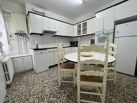 Habitación 115 m², Jaca