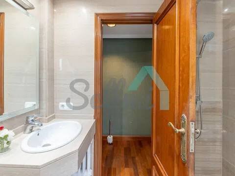 Piso de 122 m² en Oviedo