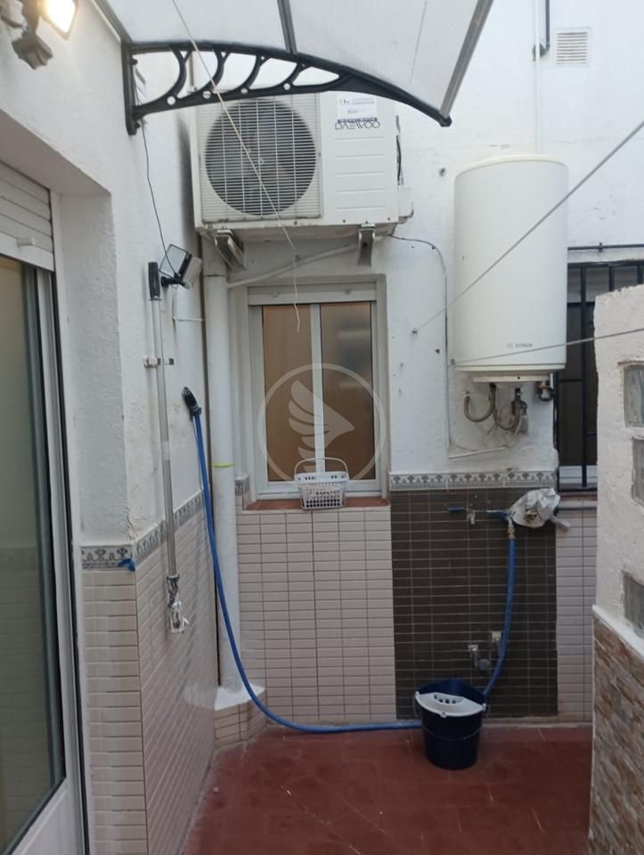 Piso de 100 m² en Linares