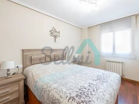 Piso de 103 m² en Oviedo