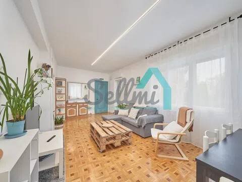 Piso de 106 m² en Oviedo