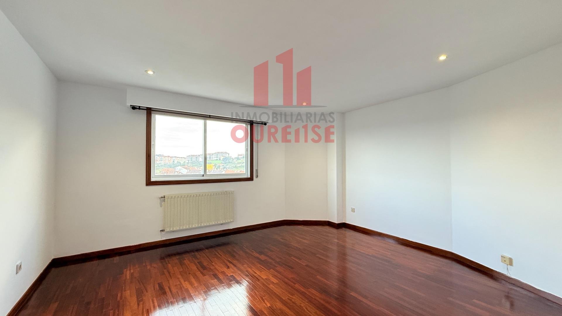 Appartement 82 m² à Ourense