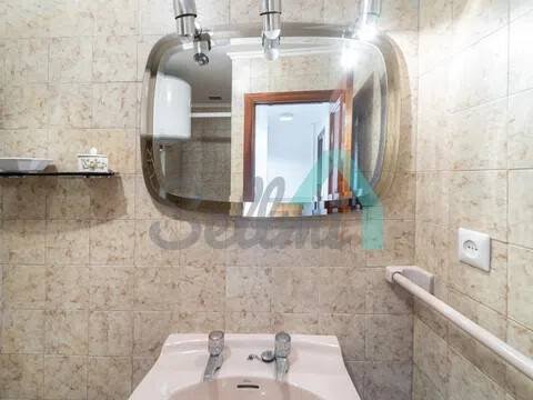 Piso de 212 m² en Oviedo