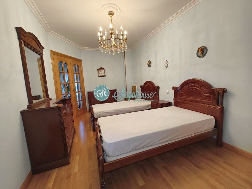 Piso de 200 m² en Segovia