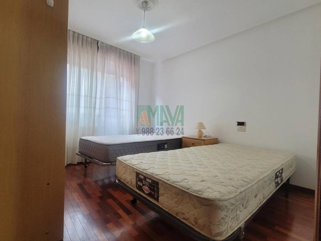 Pis de 90 m² a Ourense