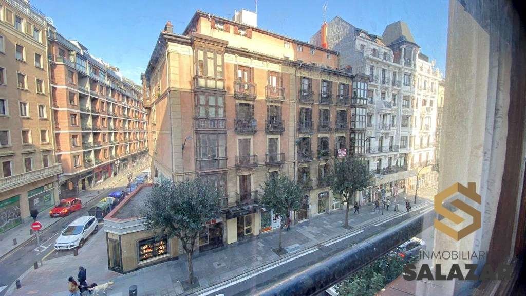 Piso de 190 m² en Bilbao