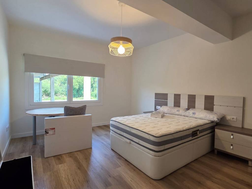 Piso de 140 m² en Santiago de Compostela