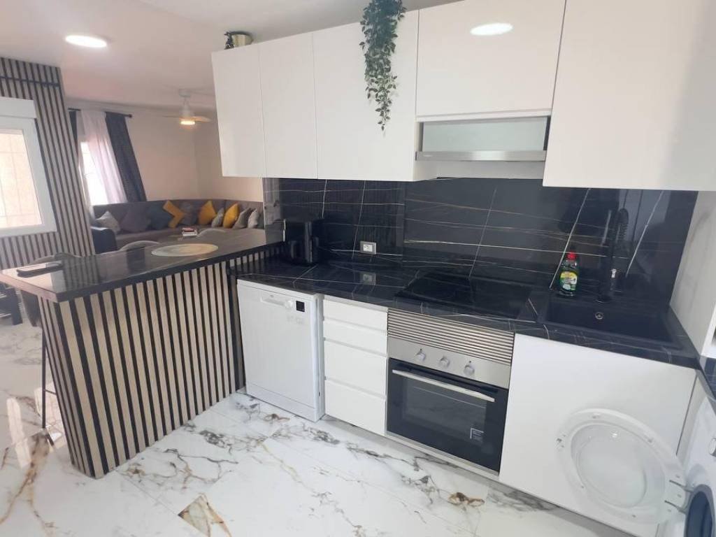 Casa de 80 m² a Oriola