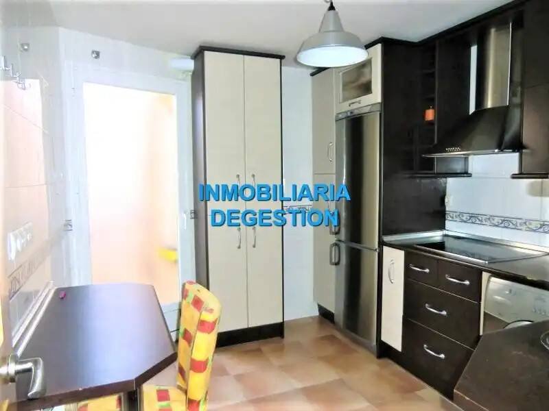 Piso de 105 m² en Linares