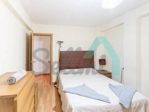 Pis de 85 m² a Oviedo