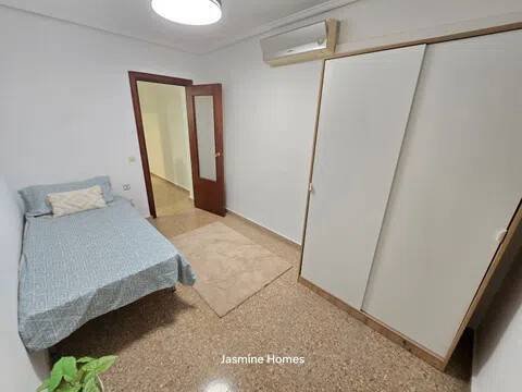 Wohnung 90 m² in Valencia