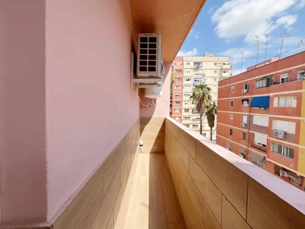 Pis de 65 m² a València