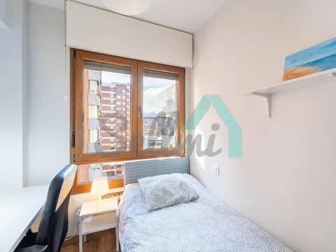 Piso de 85 m² en Oviedo