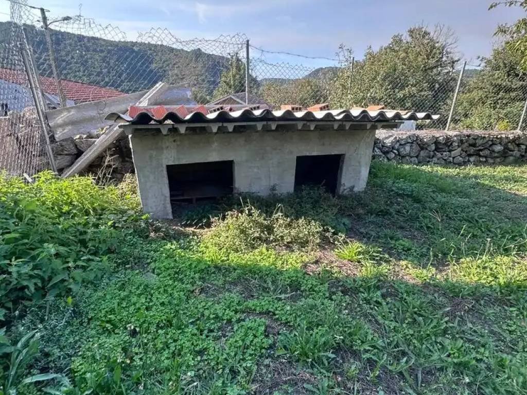 Casa de 95 m² en Parada de Sil