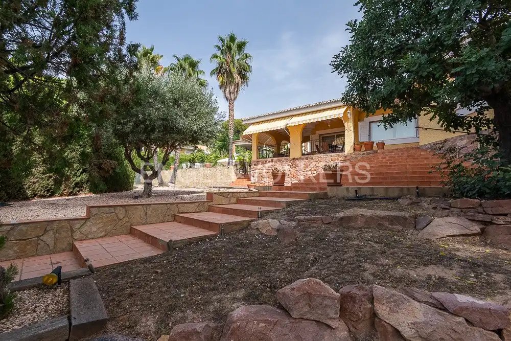 Casa de 250 m² a Nàquera