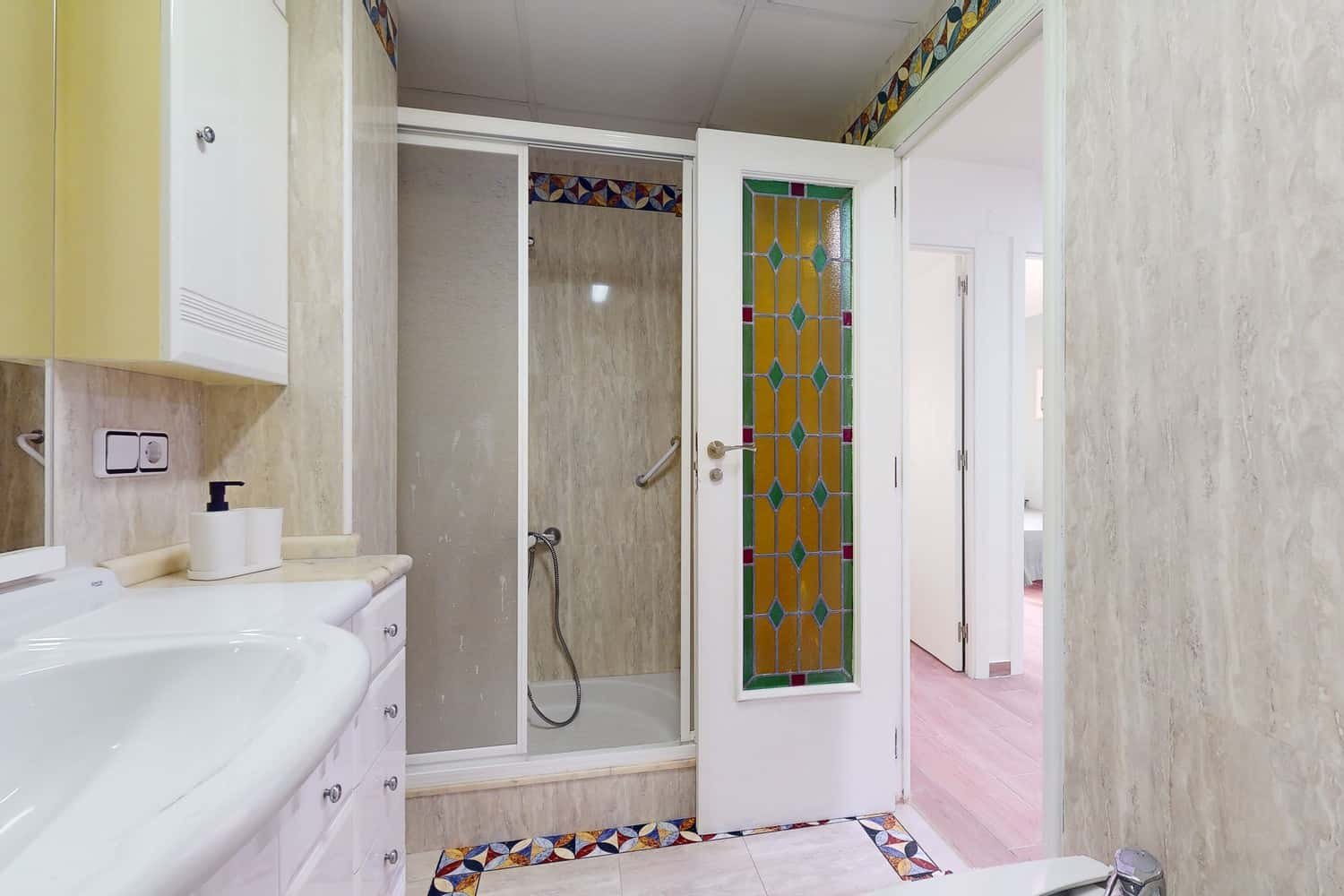 Chambre à louer, Valence