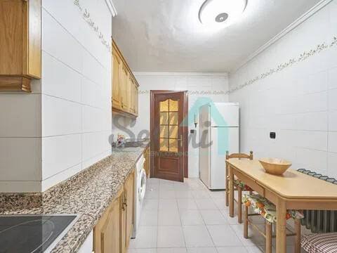 Piso de 70 m² en Oviedo
