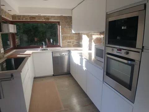 Casa de 180 m² en Oleiros