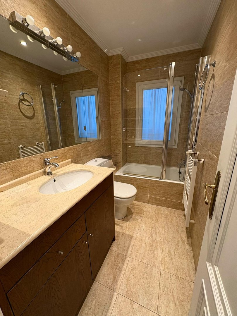 Piso de 77 m² en Bilbao