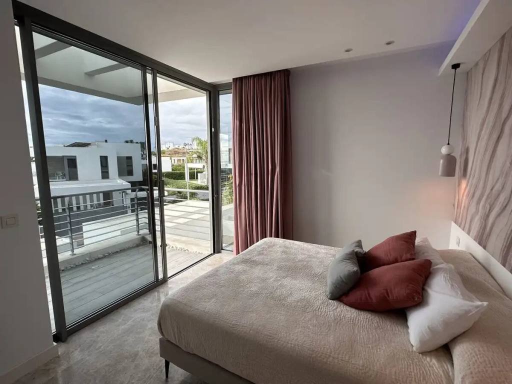 Casa de 435 m² en Estepona