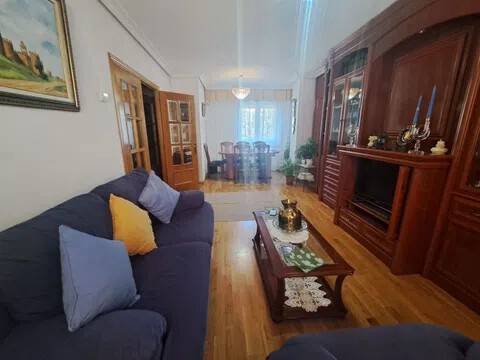 Casa de 250 m² en Ávila