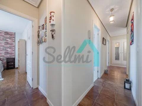 Piso de 87 m² en Oviedo