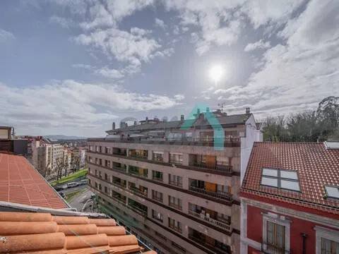 Piso de 69 m² en Oviedo
