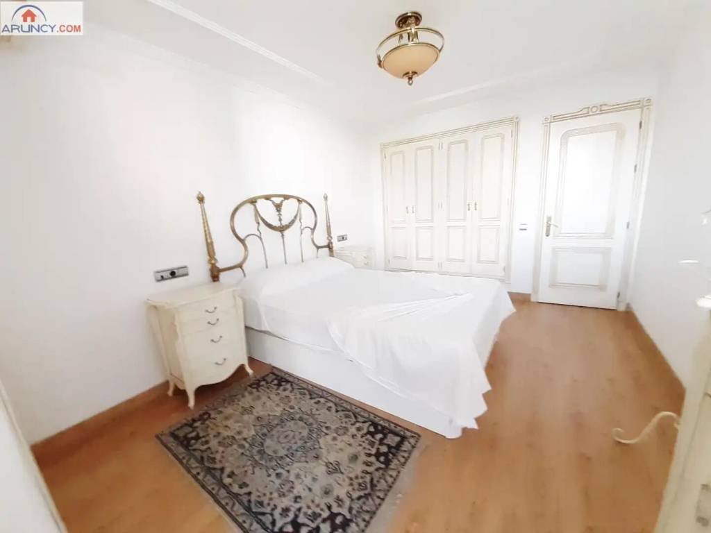 Piso de 120 m² en Sevilla