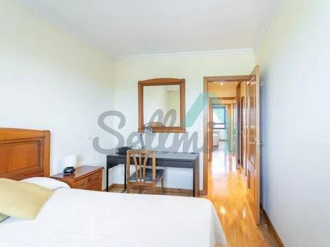 Piso de 104 m² en Oviedo