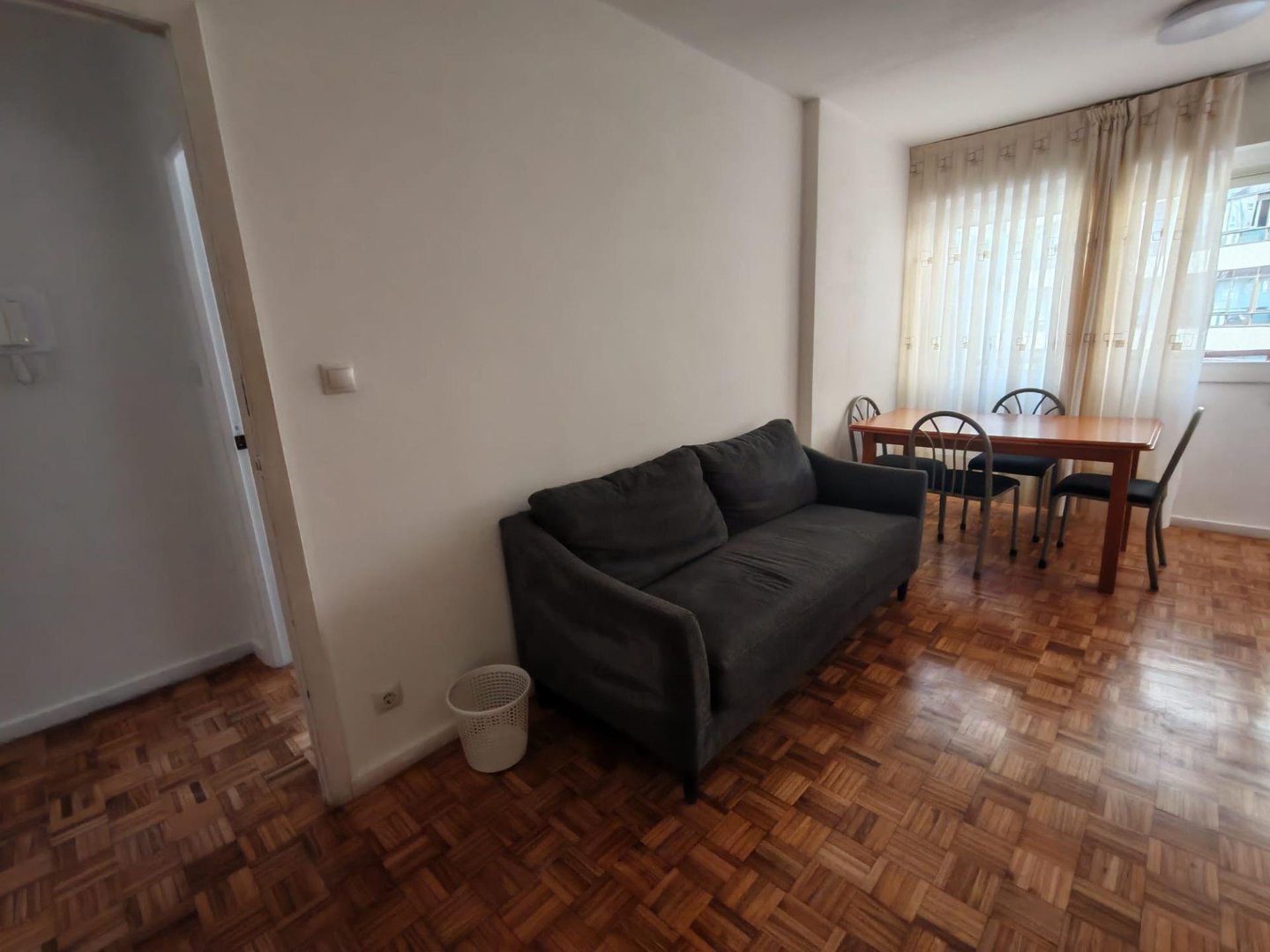 Piso de 90 m² en Vigo
