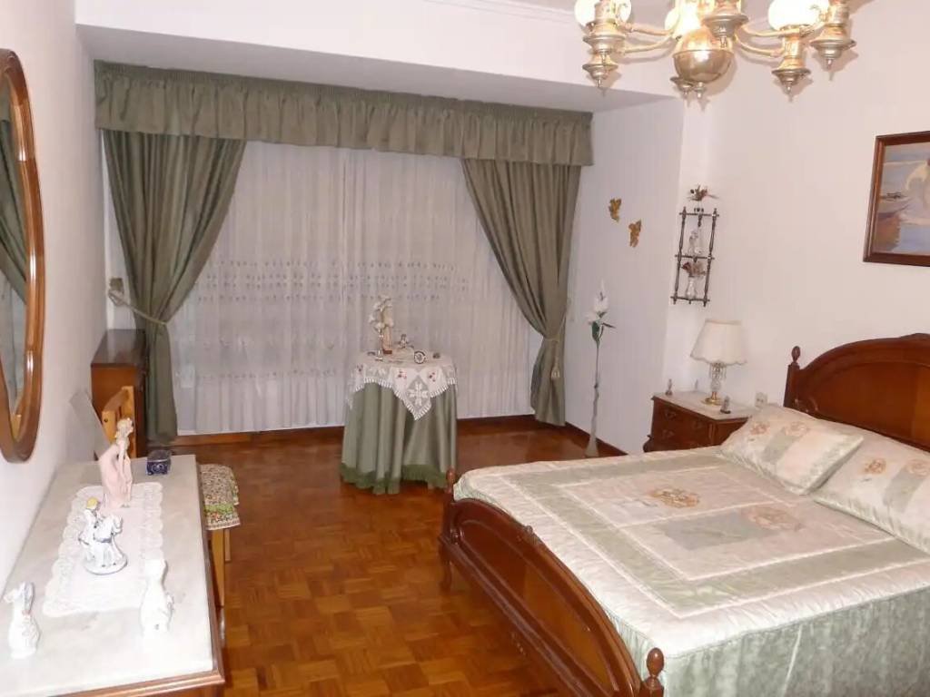 Piso de 140 m² en Ourense
