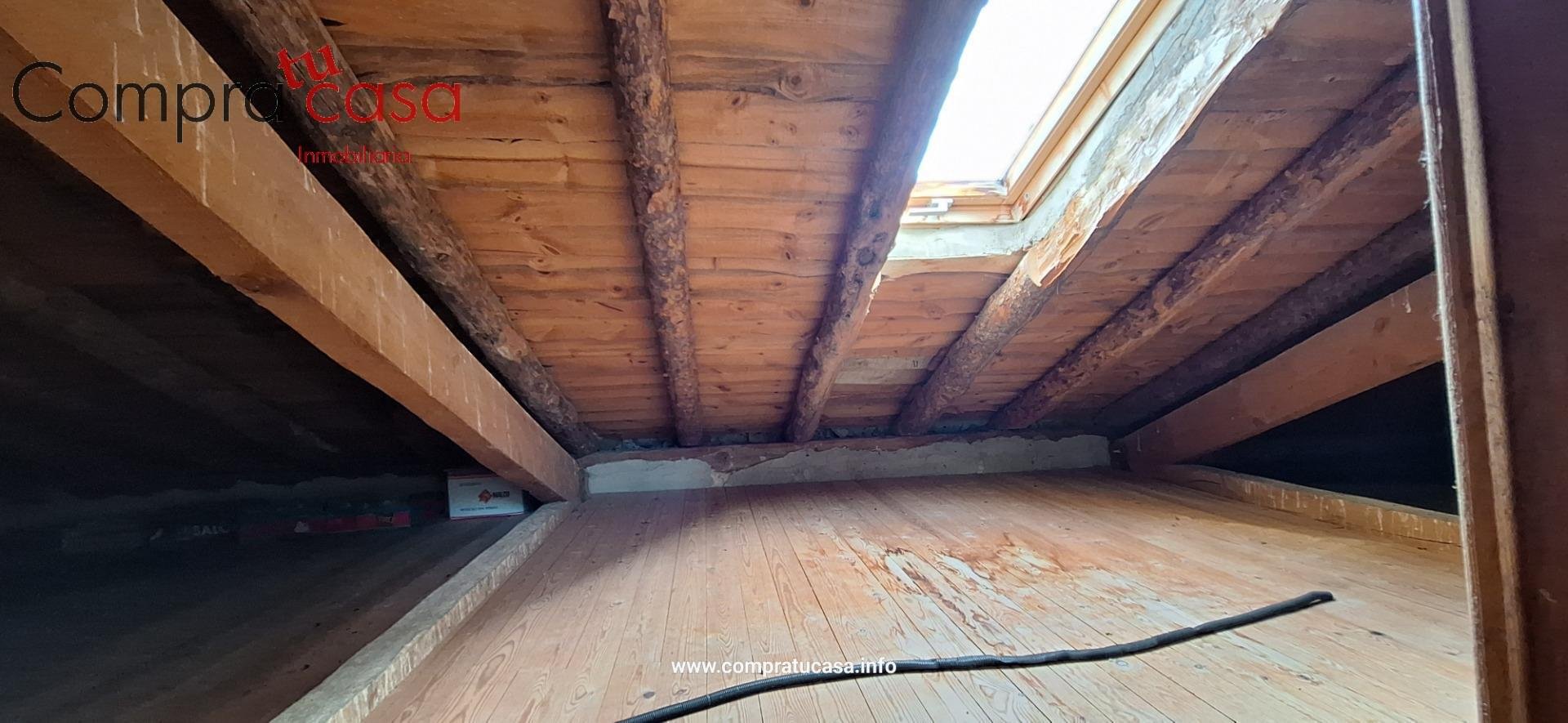 Casa de 561 m² a Espirdo