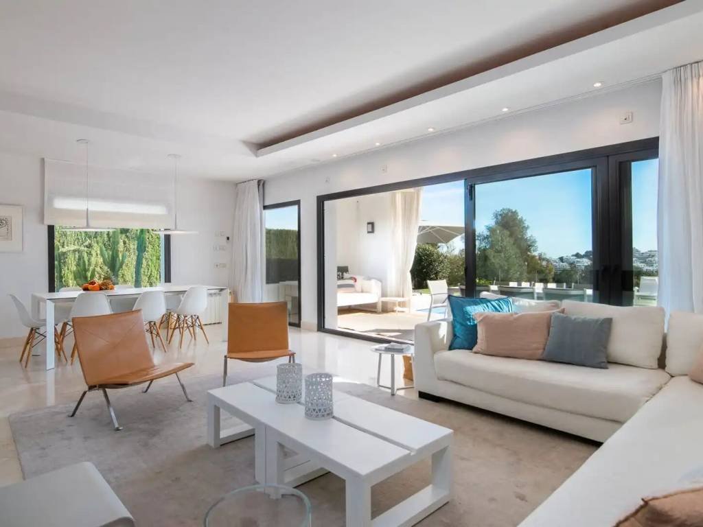 Casa de 354 m² en Estepona