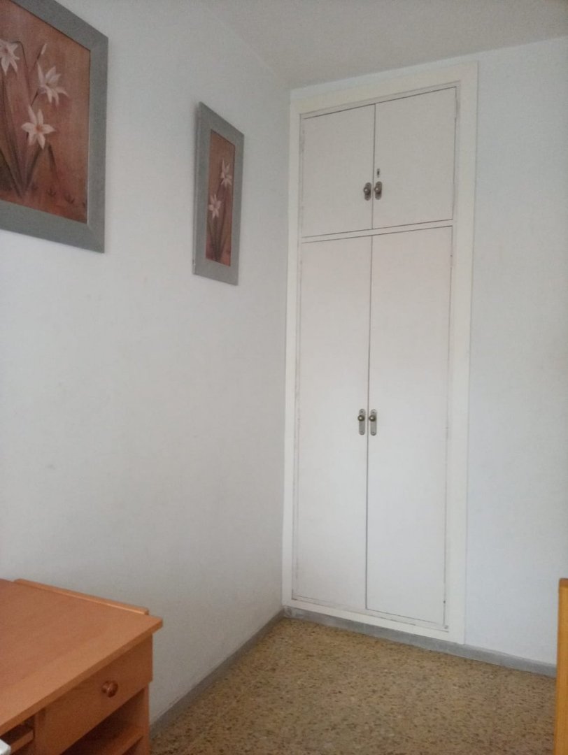 Piso de 80 m² en Cádiz