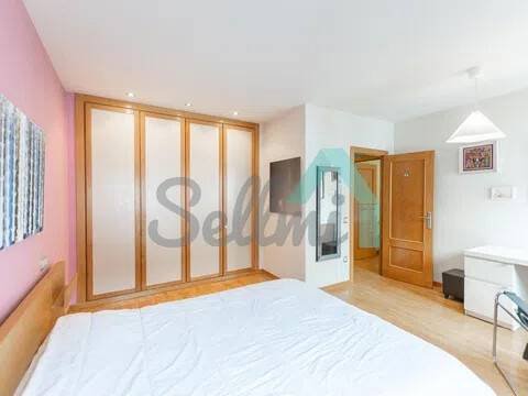 Piso de 100 m² en Oviedo