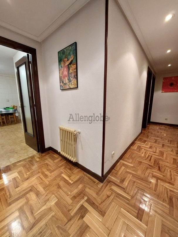 Piso de 120 m² en Oviedo